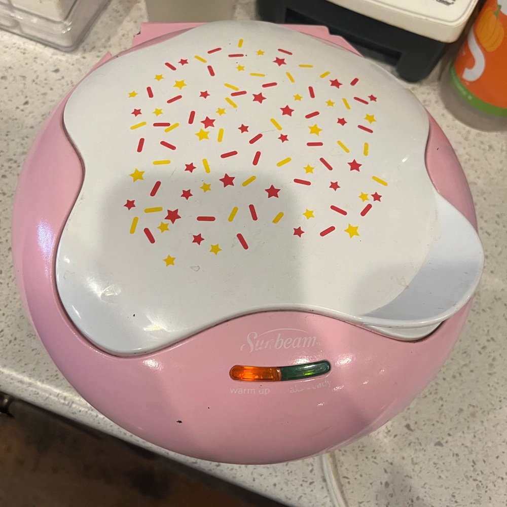 Sunbeam Pink and White Cake Pop Maker read description